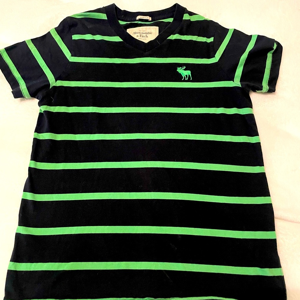 Abercrombie and Fitch tshirt
